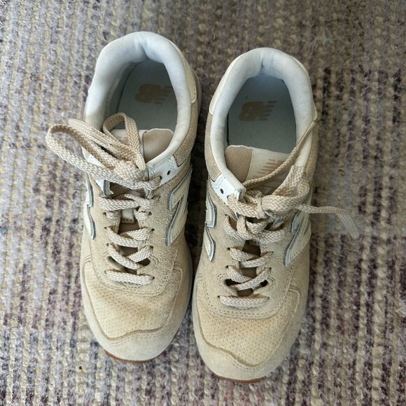 NEW BALANCE | Femme 574 Sneaker Sandstone Light Tan (Size 7) - Picture 5 of 10